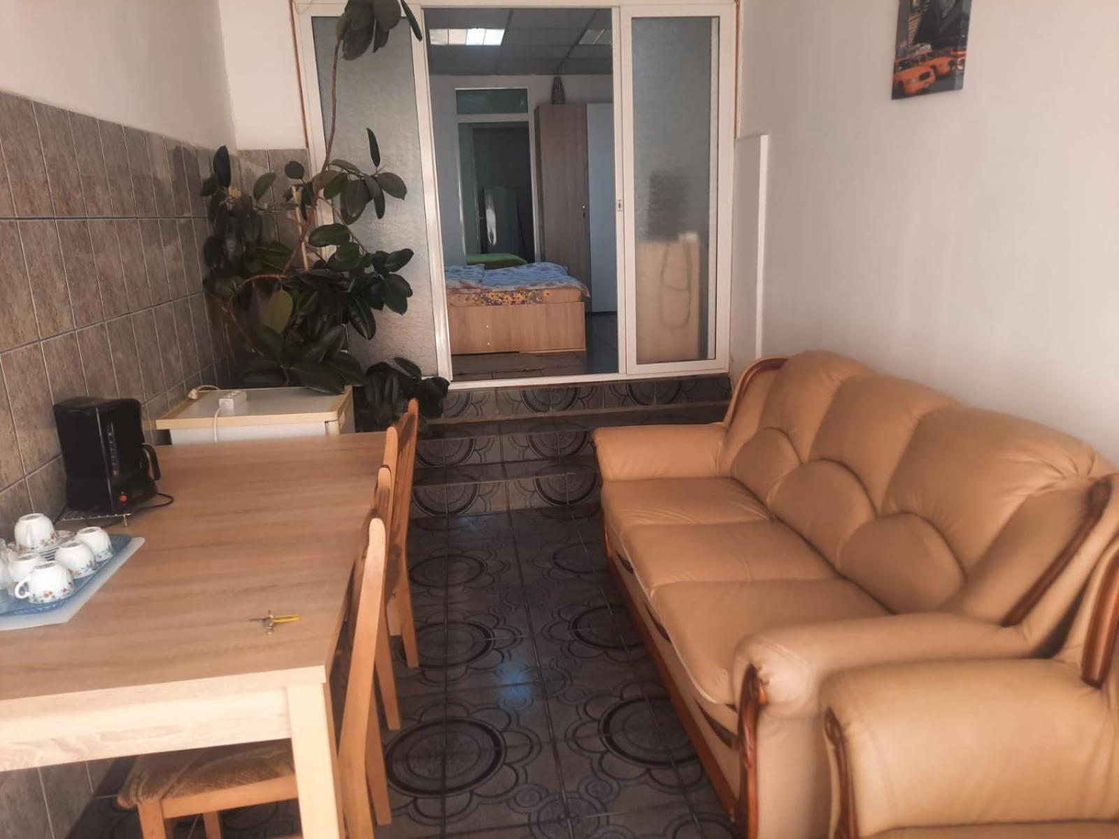 Ferienwohnung Garsoniera Del Dodo Alba Iulia Exterior foto